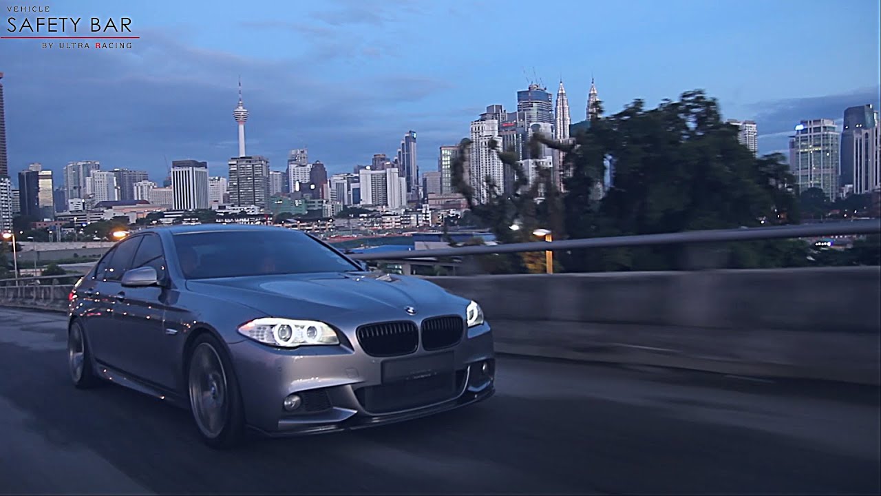 UltraRacing | BMW F10 with Ultra Racing Stabillizer Bars