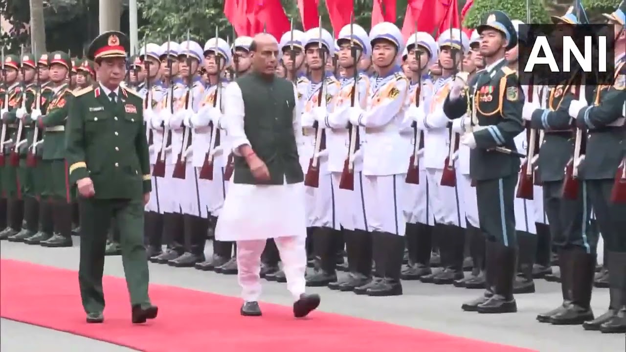 #WATCH | Rajnath Singh receives grand ceremonial Guard of Honour at Vietnam Defence HQ, Hanoi