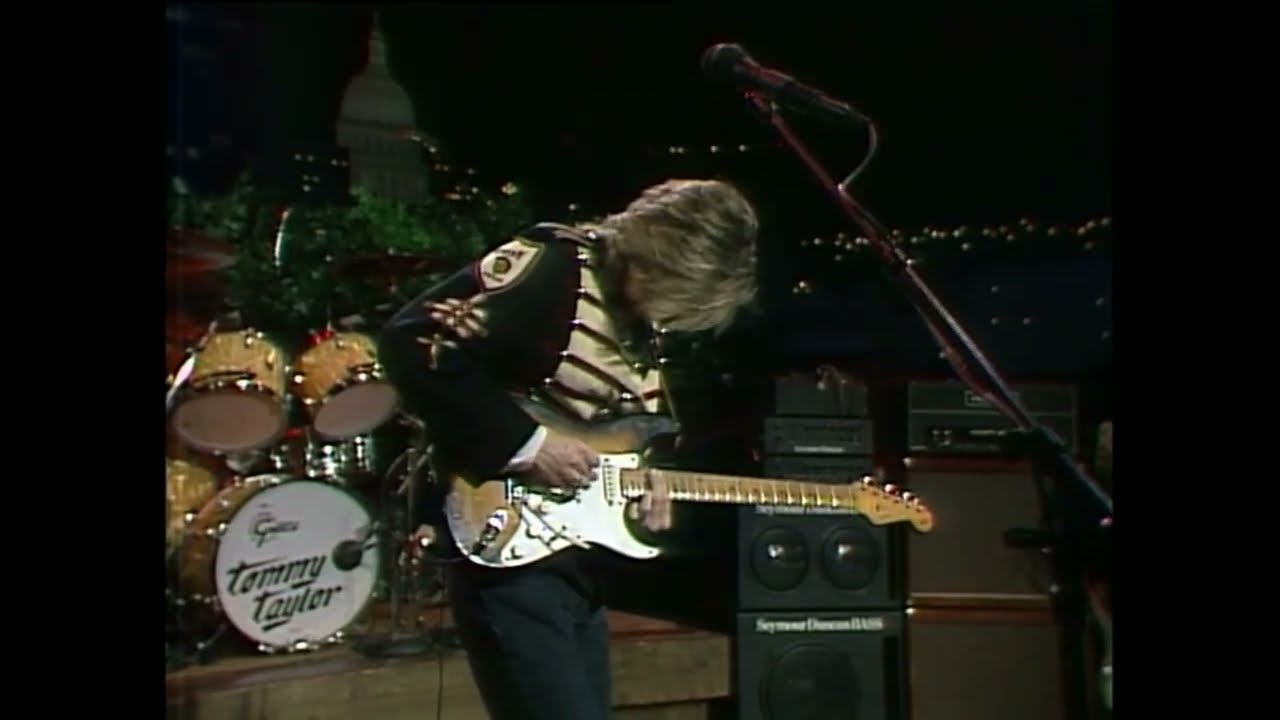 Eric Johnson - Cliffs Of Dover (Live from Austin, TX, 1988)