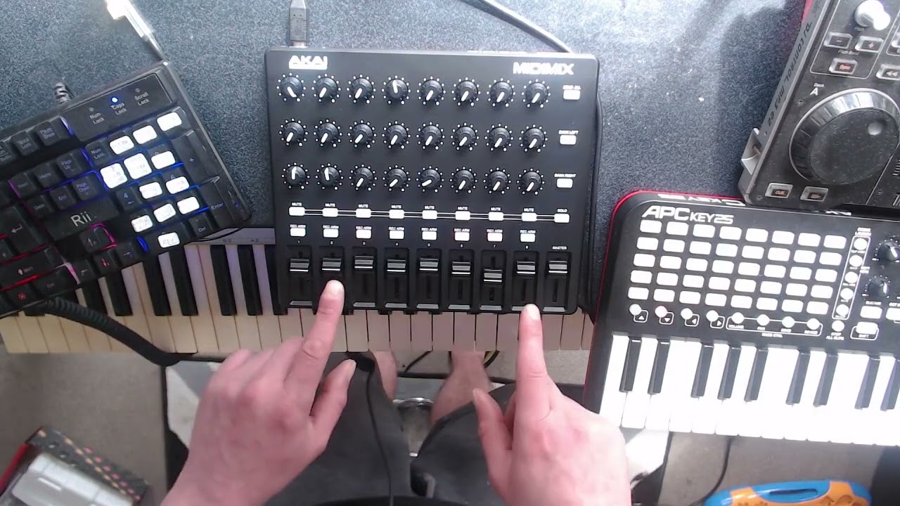Akai Midimix - Ableton - Unbox & Set Up