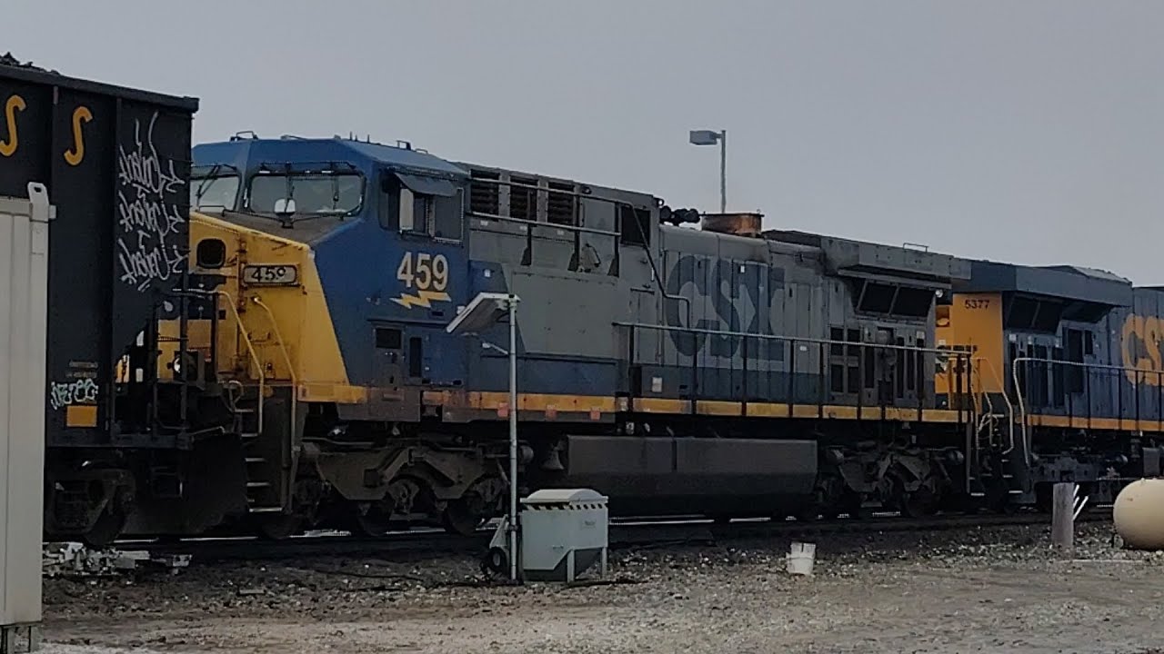 CSX 5377 with CSX 459 trailing! Fostoria, OH 2/16/26