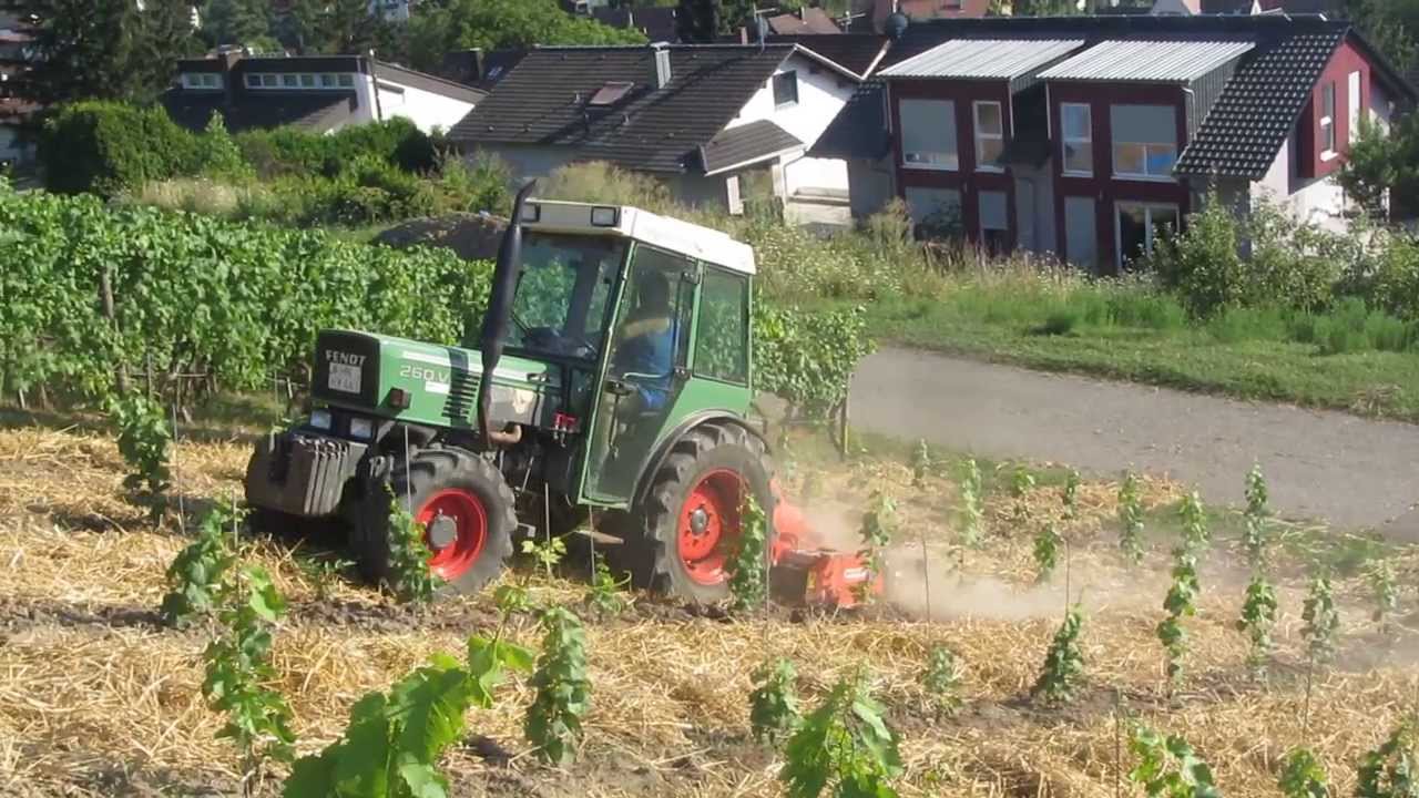 Fendt 260VA beim Kreisseleggen
