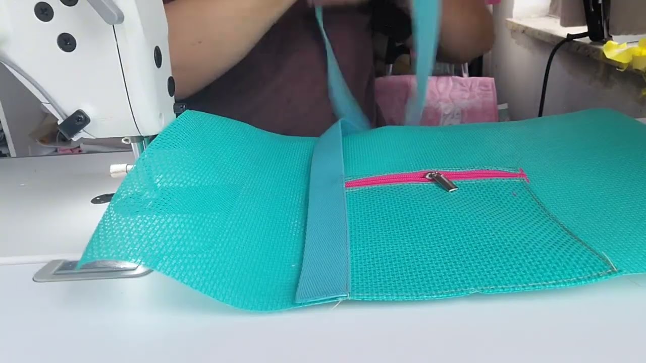 Como fazer uma bolsa praia e piscina de tela#empreendernoartesanato #bolsapiscina #bolsapraia 