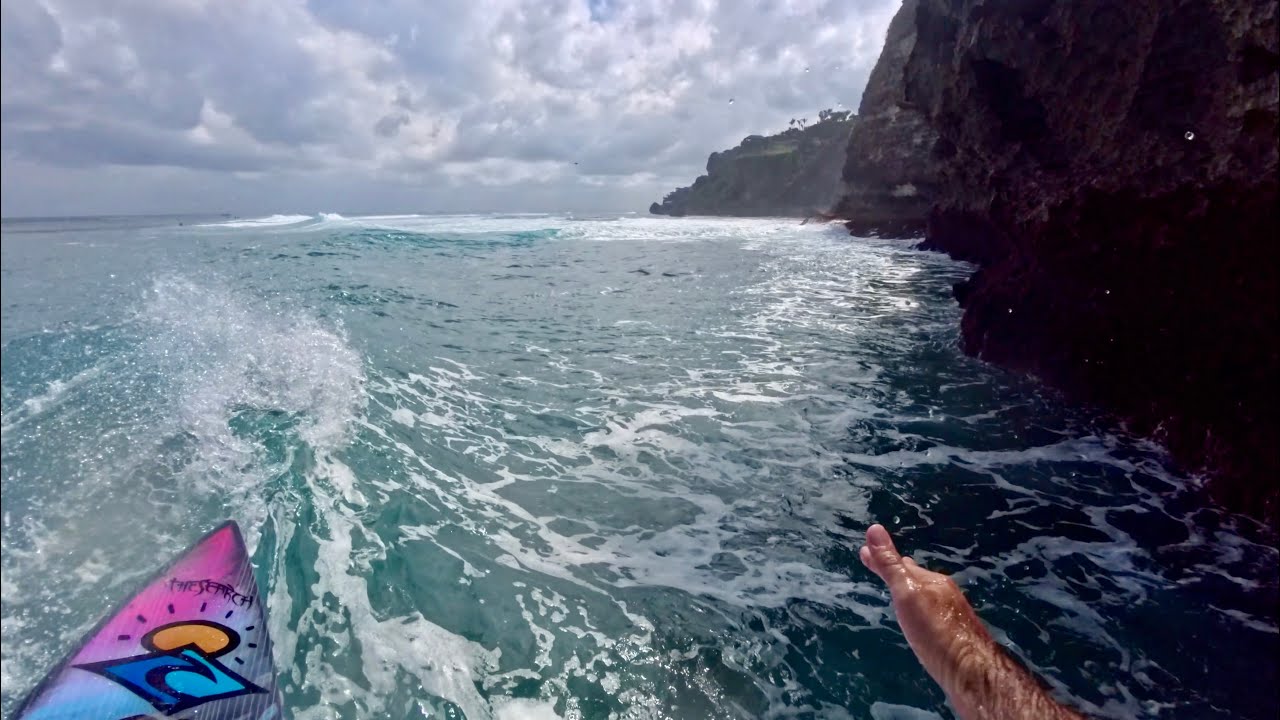 Mason Ho Surfing Uluwatu Cliff POV Insta360