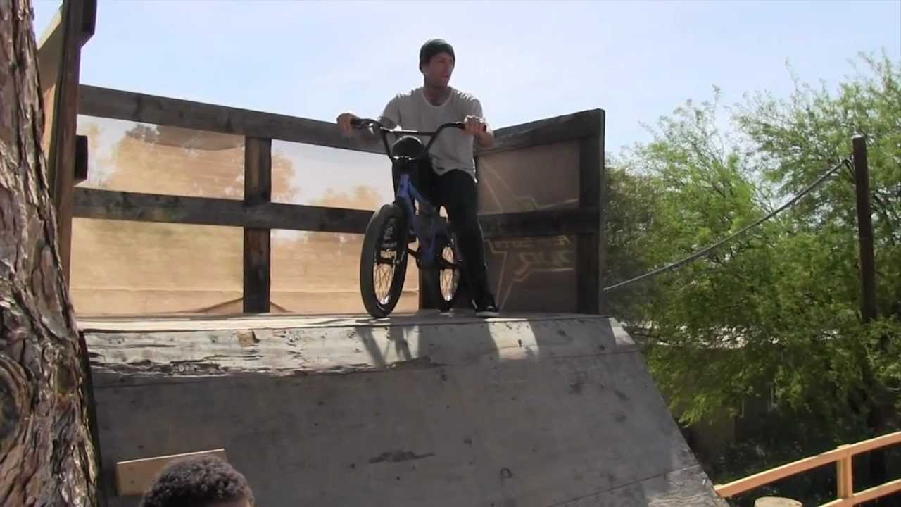 Nasty Dawg Chillin 2012 Summer Edit1.mp4