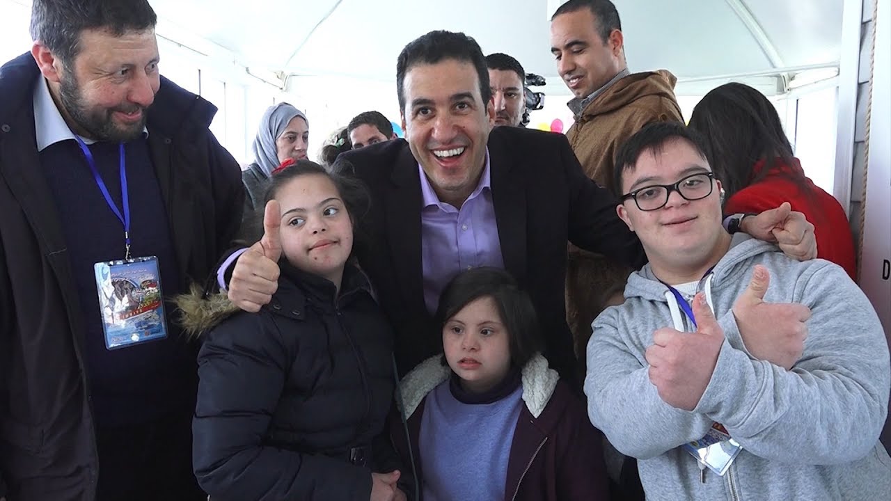 Amou Yazid Show sur Bateau - enfants trisomiques عمويزيد مع الاطفال بالتريزوميا على متن سفينة