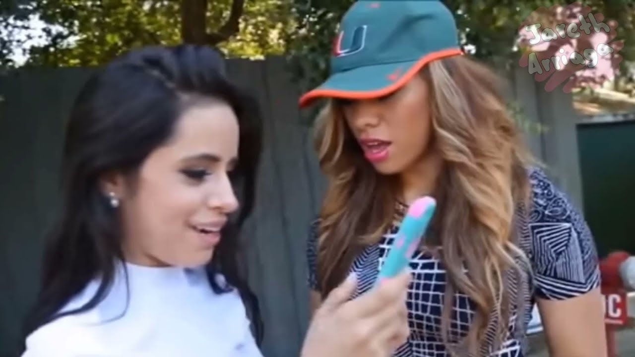 Intenta no reir con Camila Cabello