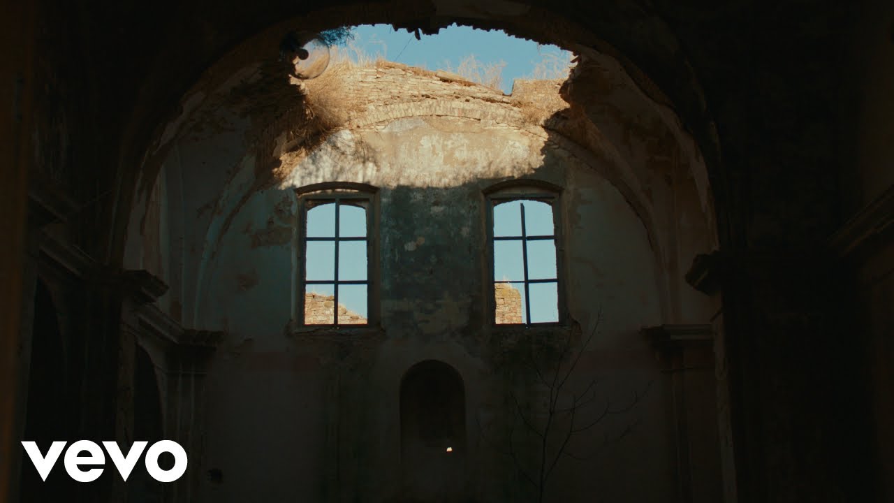 Gemitaiz - Elsewhere (Official Visual Video)