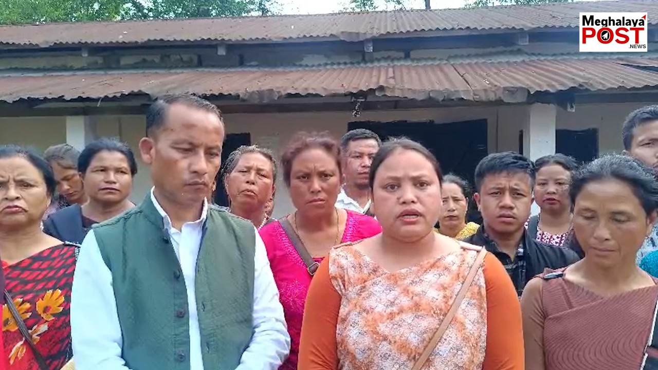 Dawa Ki Nongshet Mid Day Meal Ban Pynlait &Iuml;aka Bainong Bad Ban Pynheh Ka Jingsiew