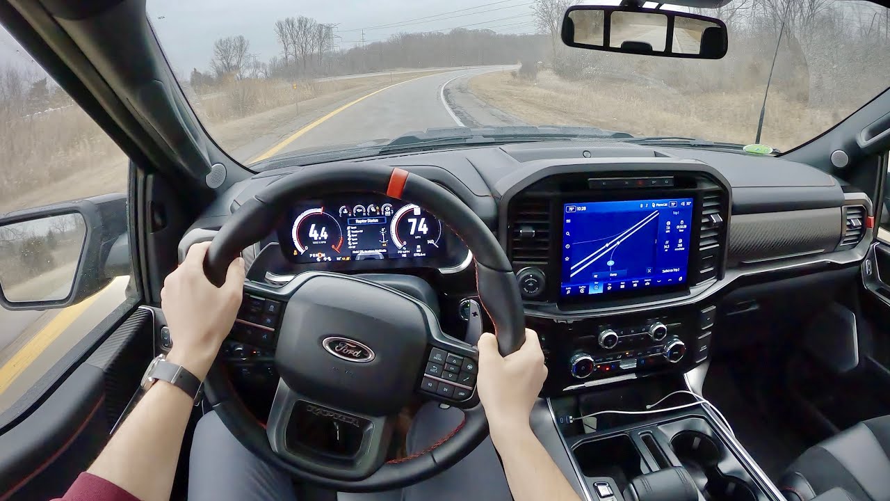 Ford F-150 Raptor R 2023 года — первые впечатления от первого лица (улица)