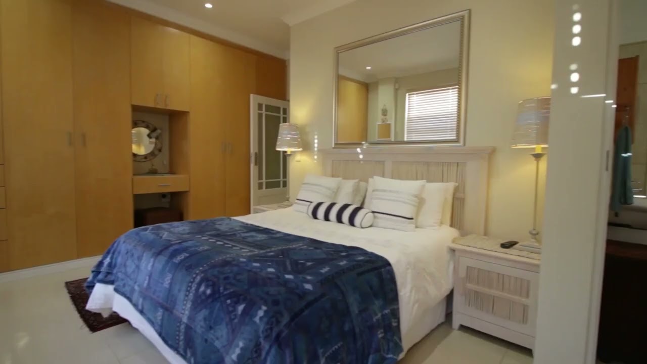 The View Self Catering | Gordons Bay Stay | Beachfront, 2 bedroom with Ocean and Beach Views.