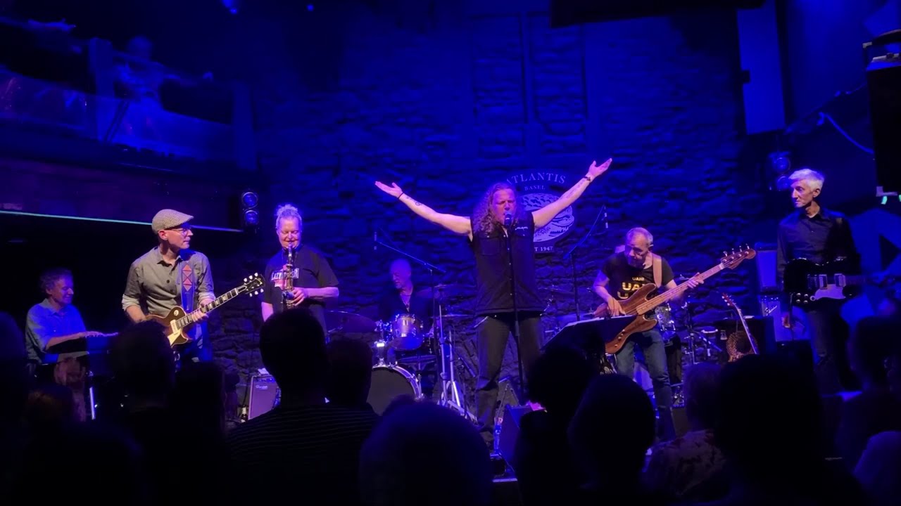 Lazy Poker Blues Band (band presentation and instrumental solos)