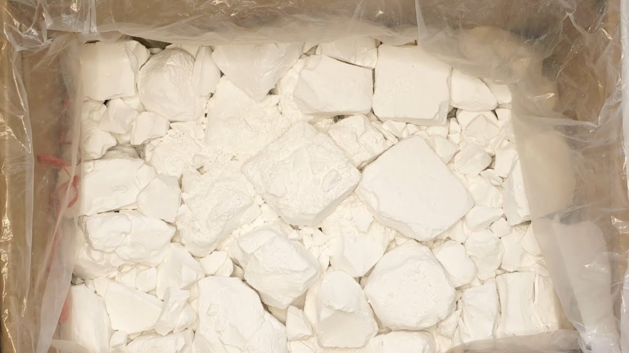 Digging for Jumbos | Gym Chalk | ASMR