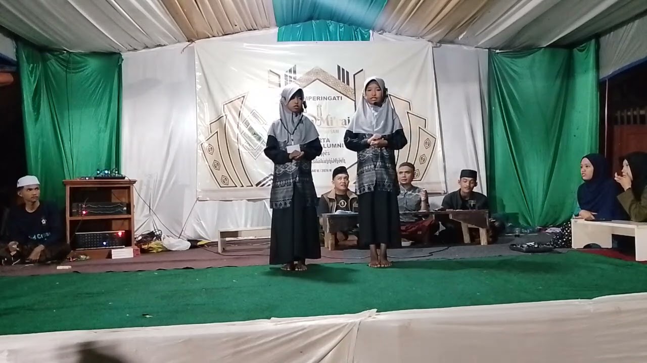 Pidato kembar (syakila syafira)