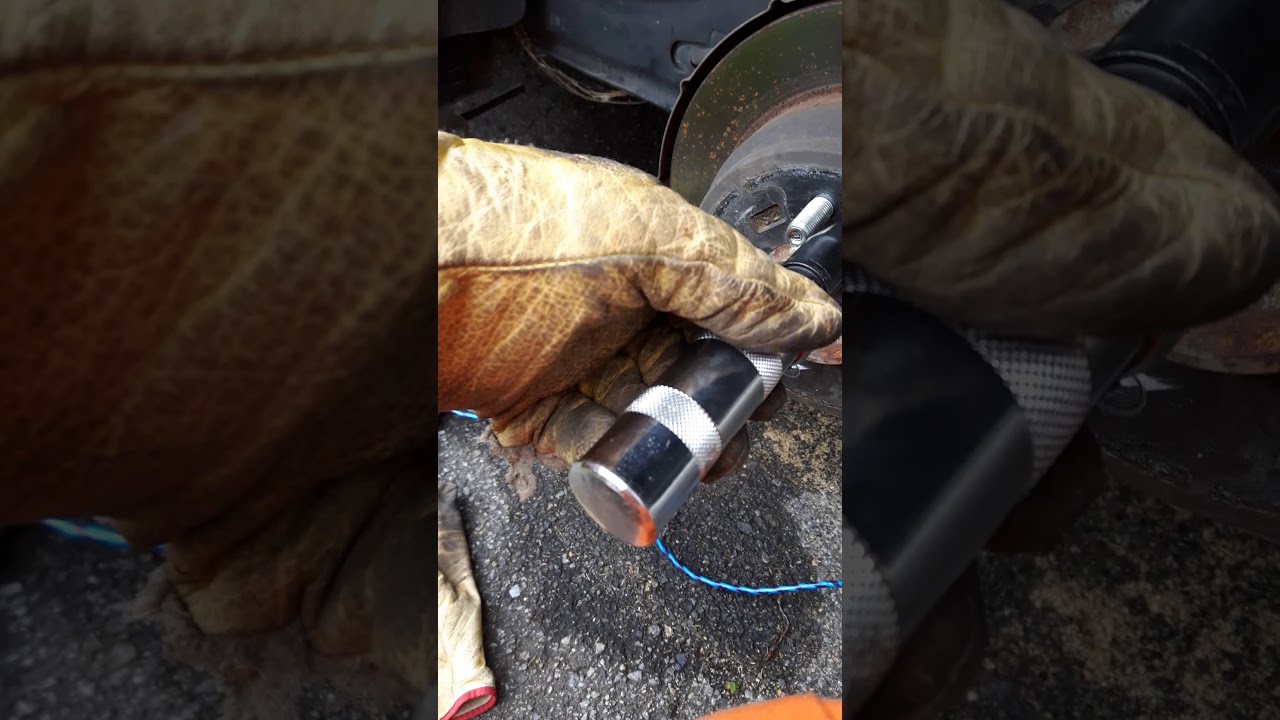 2013 KIA Sportage rear wheel hub replacement diy