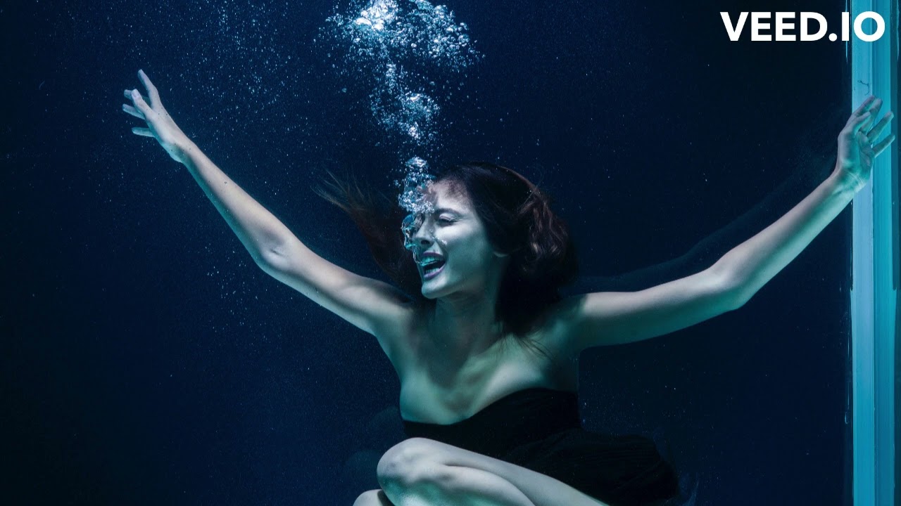 Underwater scream