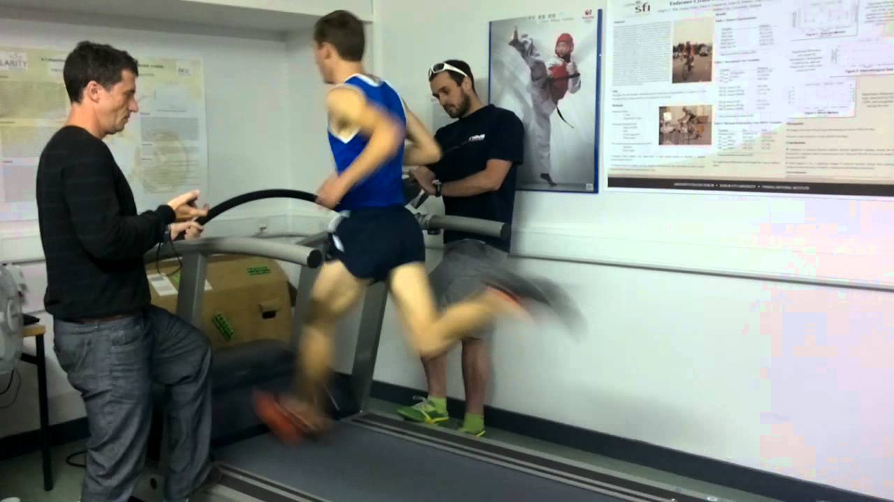 Joe Warne 800m world record treadmill attempt 28.5km/h