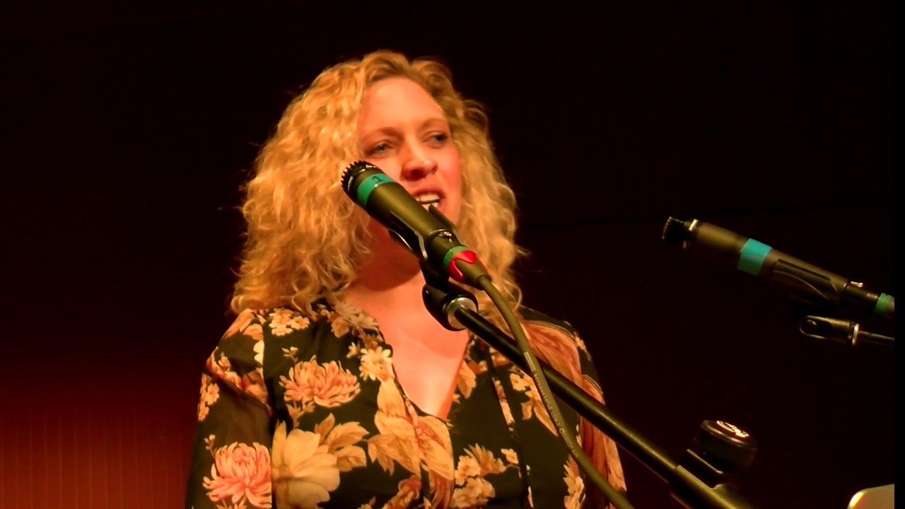 Sarah Field 