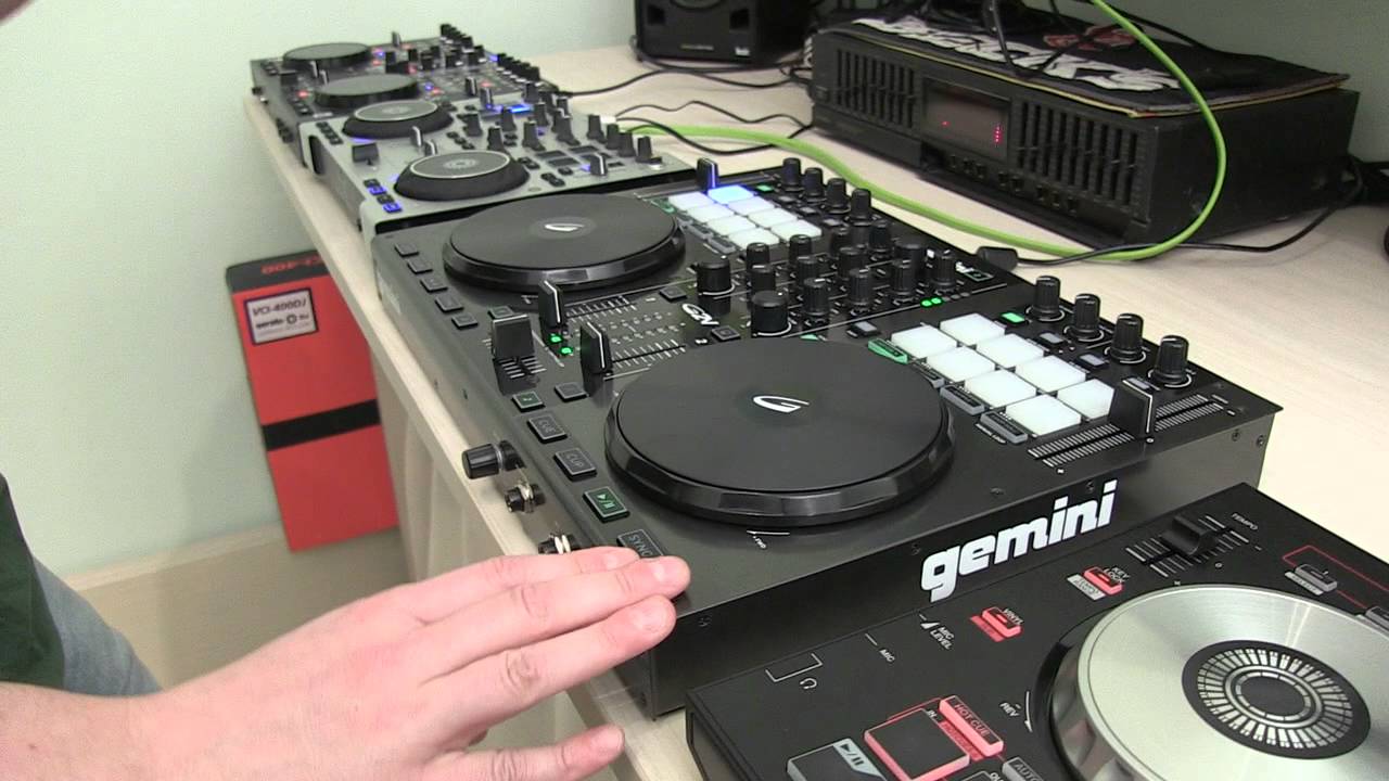 Stanton DJC.4 vs Hercules DJ Console RMX 2 vs Gemini G2V vs Pioneer DDJ-SB