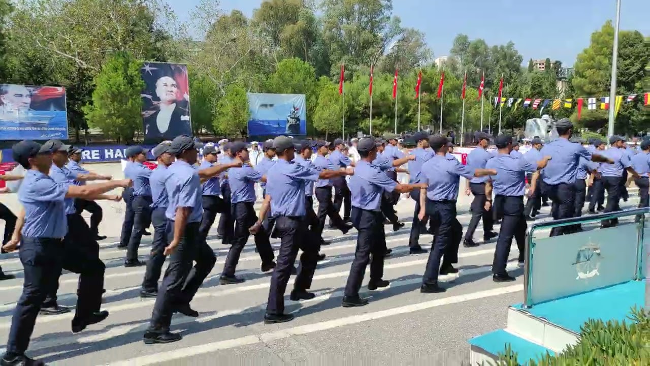 İzmir Deniz Er eğitim Merkezi Yemin Töreni