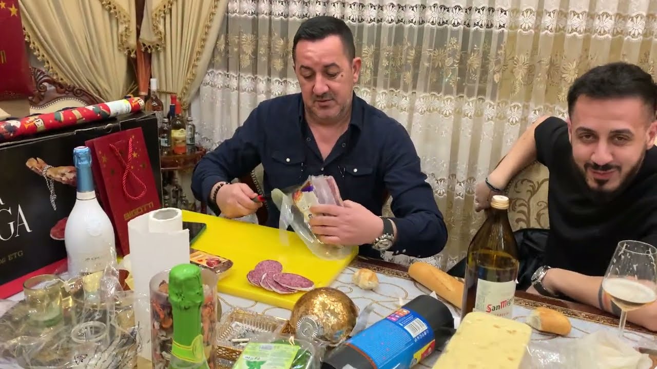 Sărbători binecuvântate la toată lumea !! 