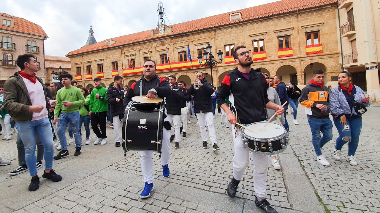 La Charanga La Nota en Benavente con la peña Que pasa cagao