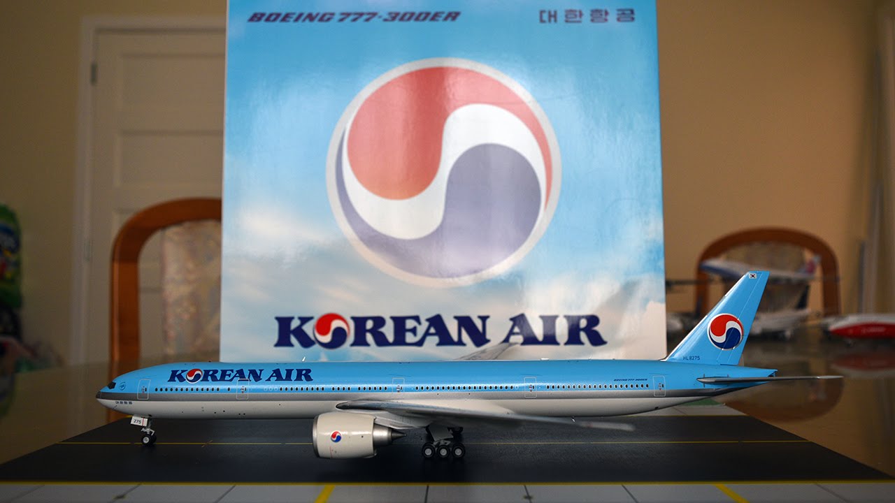 JC Wings 1:200 Korean Air 777-300ER Unboxing and Review