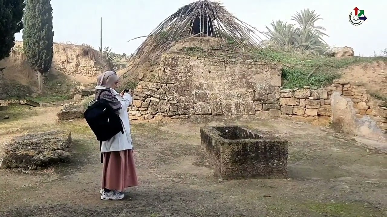 زيارة طلبة معهد الصحافة (مادة صحافة الهاتف الجوال) إلى موقع أوتيك الاثري