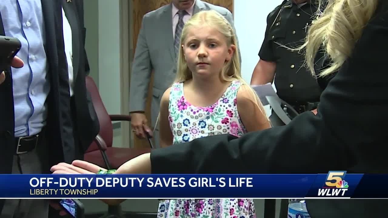 Off-duty deputy save young girl's life