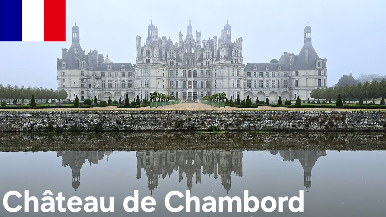 Visiting the huge castle, Château de Chambord, with 440 rooms - see it in the day, night and morning