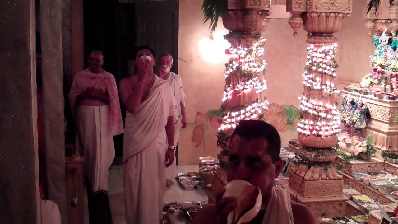 Govardhan Puja at Houston ISKCON - Annakut Darshan 2011 in HD