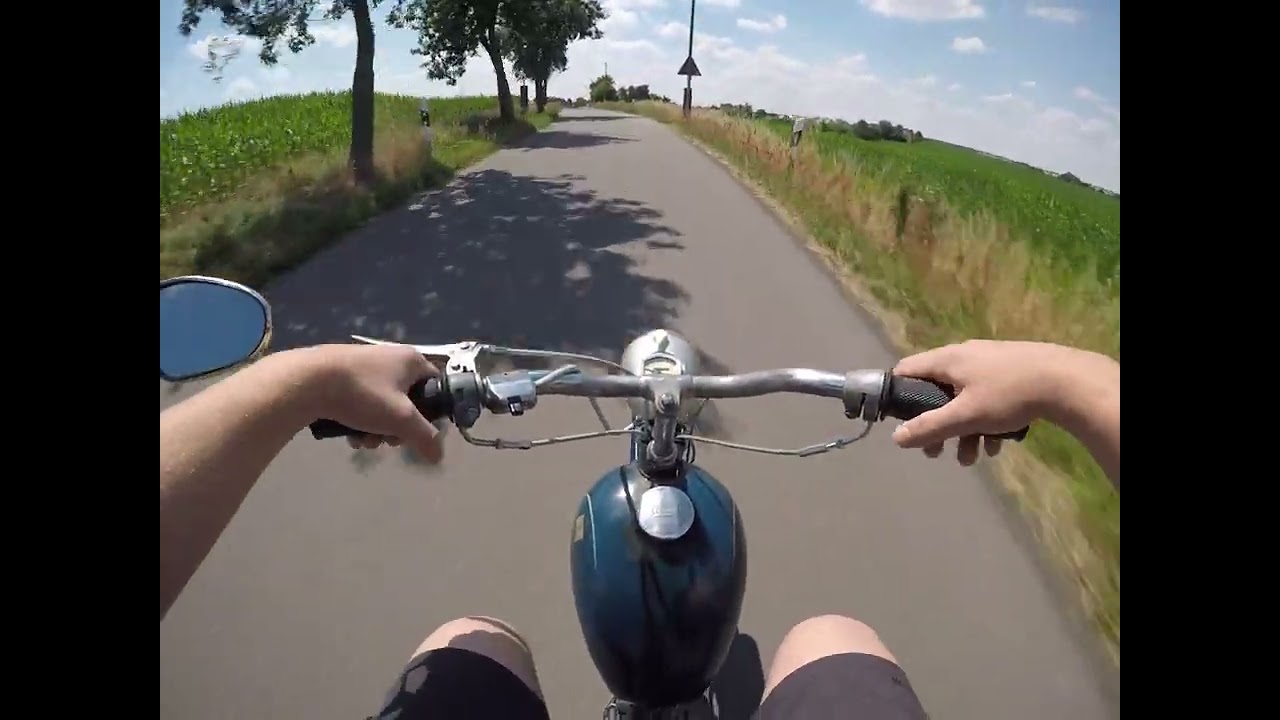 Kleine Probefahrt mit dem SR2 #ddr #simson #sr2 #Probefahrt