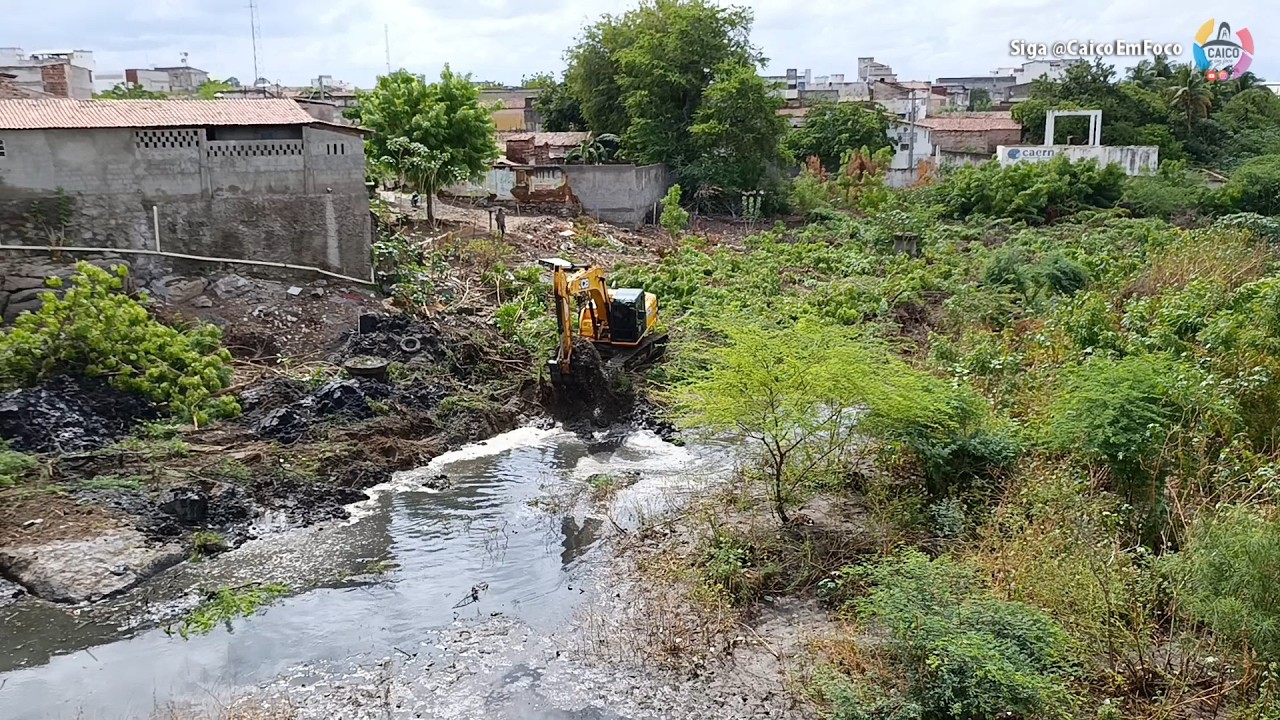 Prefeitura de Caicó realiza limpeza às margens do Rio Barra Nova