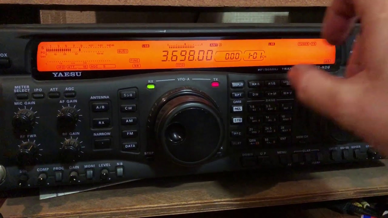 Знакомство с легендарным трансивером FT-920.