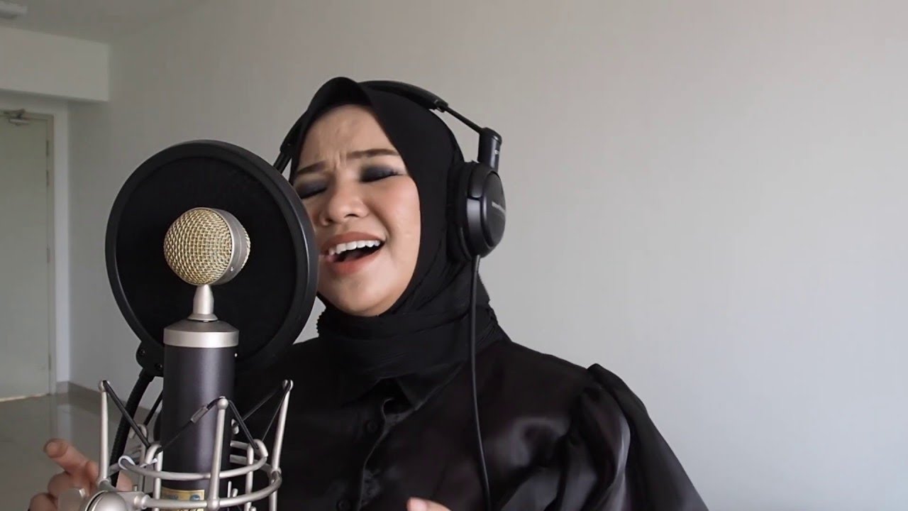 DEMI KASIH SAYANG - DATO SITI NURHALIZA (COVER BY AINA ABDUL)