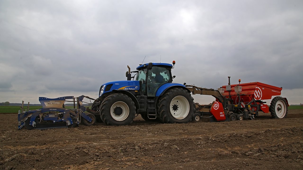 Sweet sound | New Holland T7030 & Miedema potato planter | Spring 2017