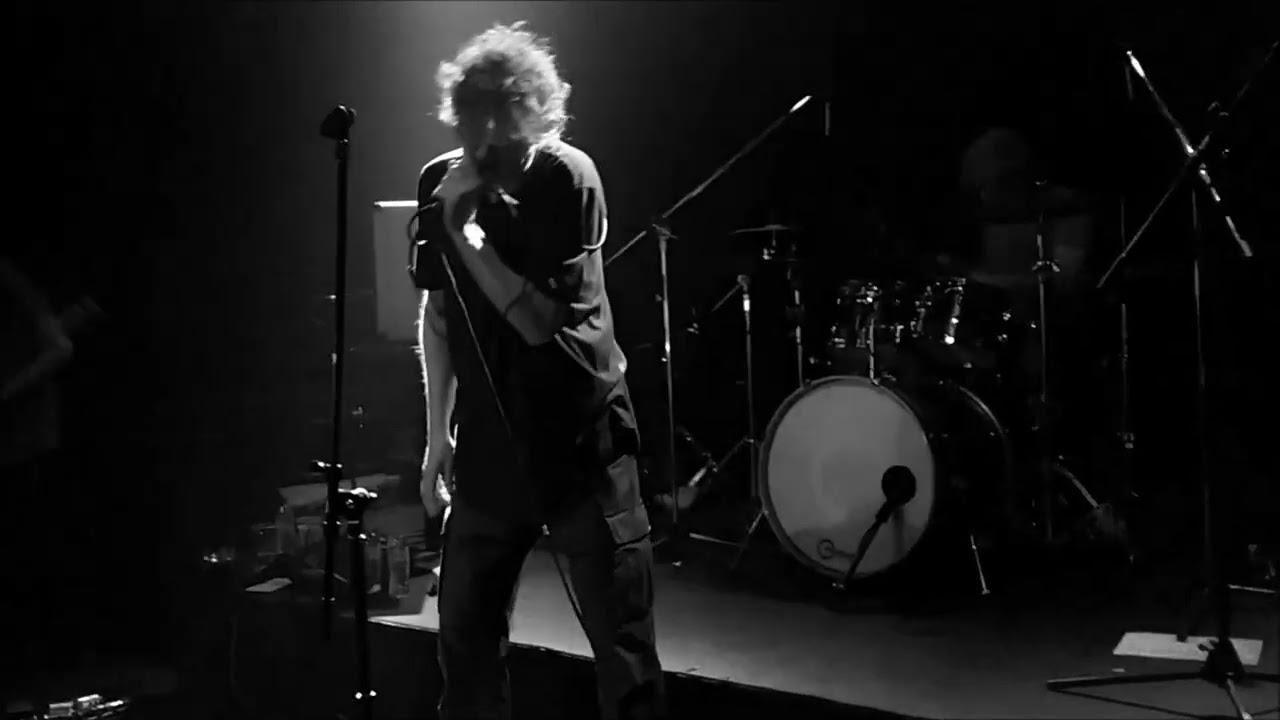 ΝΤΙΝΟΣ ΣΑΔΙΚΗΣ - ΧΩΡΙΣ ΚΑΝΟΝΑ (ILION PLUS LIVE 2018 - Extract)