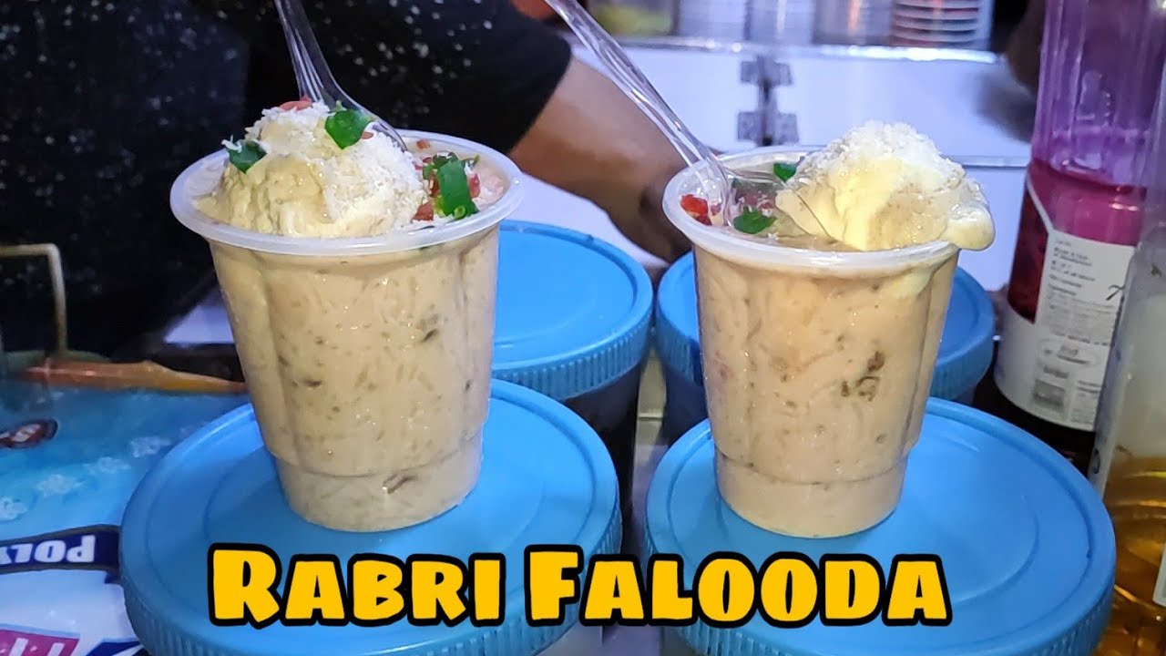 Rabri Falooda at famous near by jama masjid | Jama Masjid gate no.1,Old delhi Street food | Food Mad