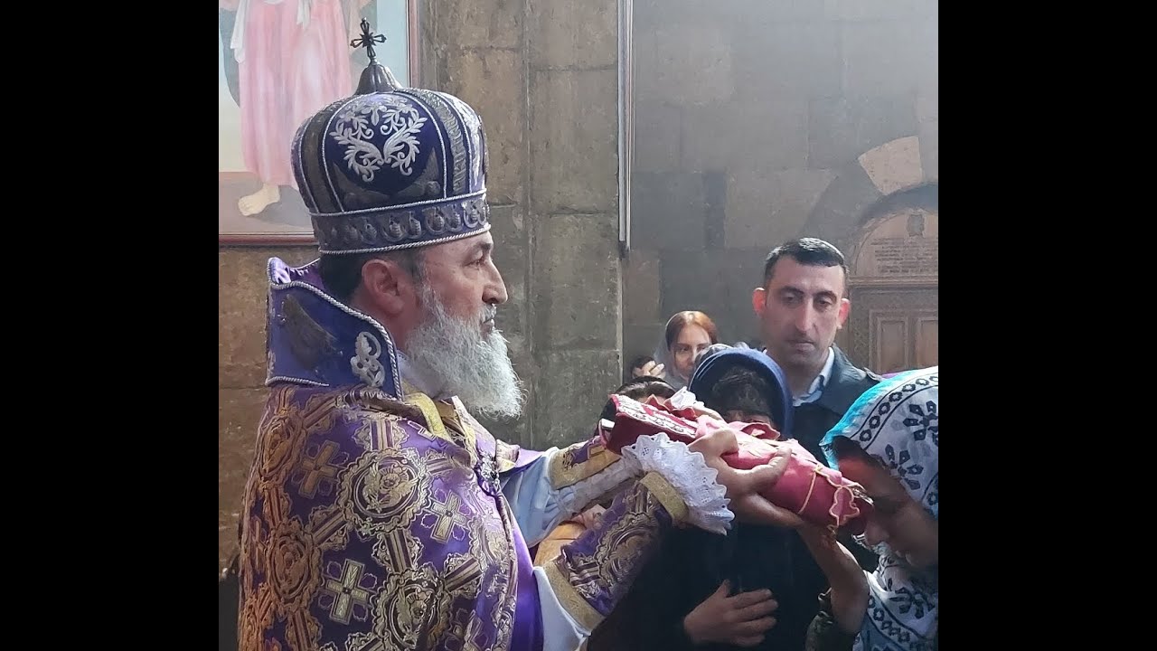 Արտակ սրբազան։ Սուրբ Պատարագ Սուրբ Գայանե եկեղեցում։ Ավագ հինգշաբթի։ Artak srbazan. Avag hingshabti.