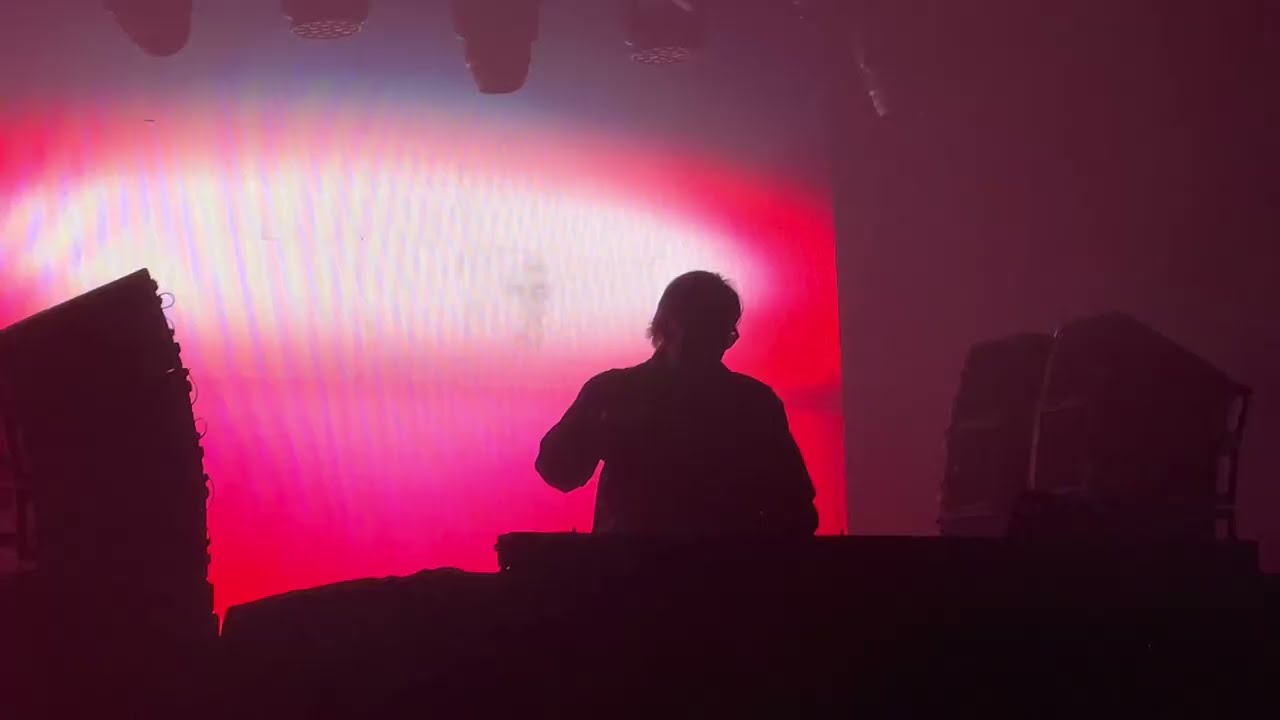 Kavinsky - Pacific Coast Highway LIVE @CoronaCapital 2022 [4K HDR]