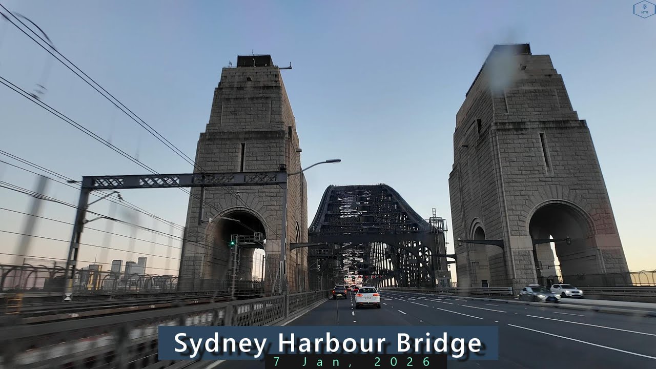 Sydney Harbour Bridge & Opera House
