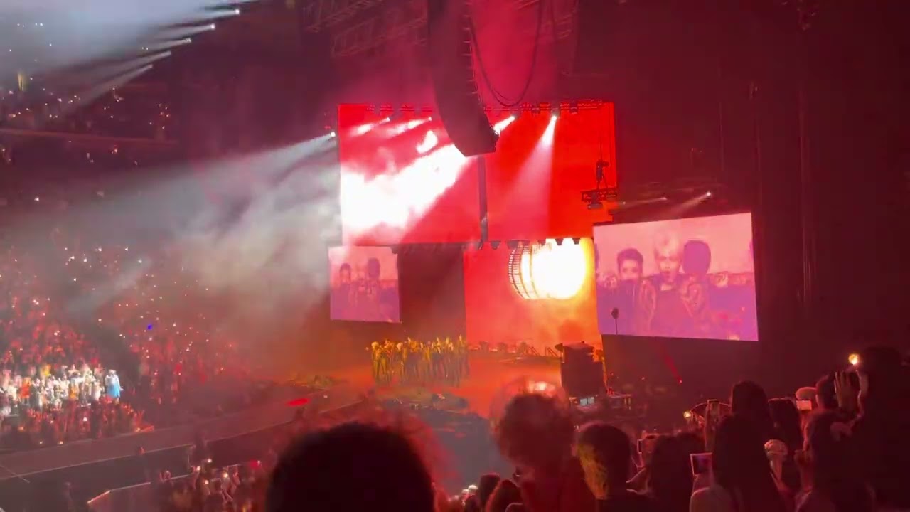 Seventeen Be the Sun Newark 220906 // Intro + Hot