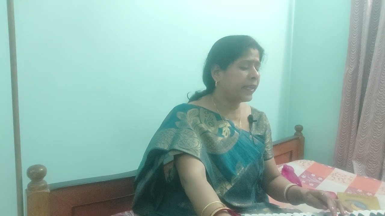 আমি স্বপনে তোমায় দেখেছি (গানে-ডালিয়া গুপ্ত) (তবলা য় -অরুণেশ চট্টো রাজ) 