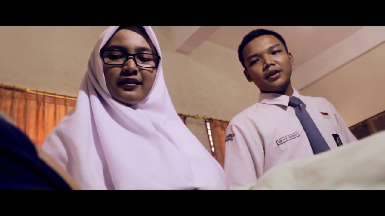 SMAN 2 Kebumen/KFS/Lina Indah Lestari - ARZA - FFPCONCIOUS 