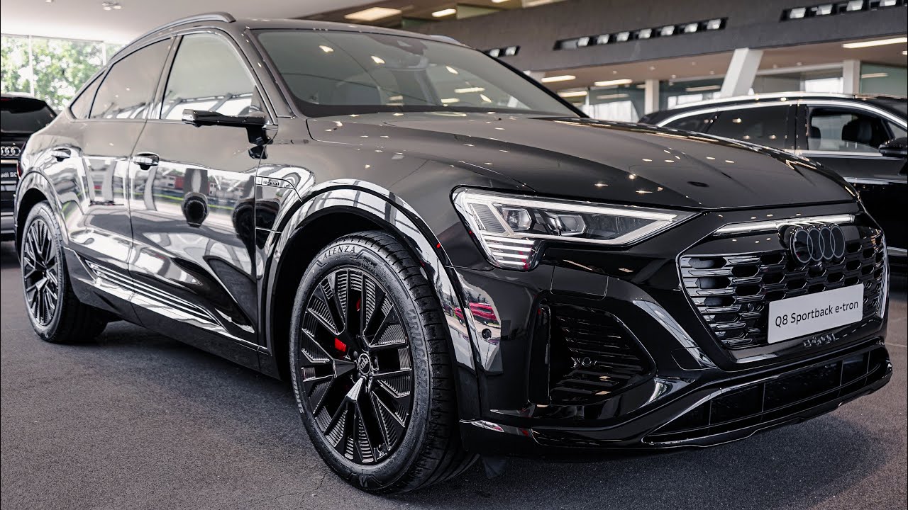 BLACKED OUT! 2024 Audi Q8 Sportback e-tron (408hp) - Interior and Exterior Details
