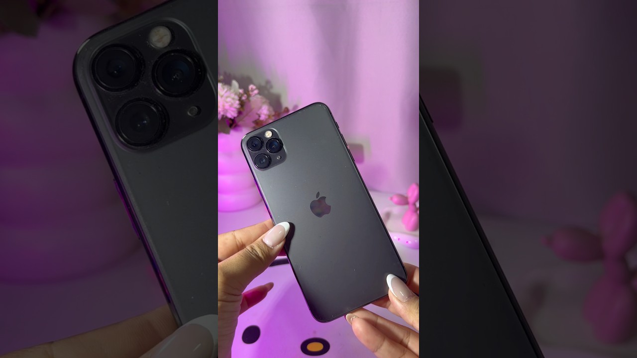Atualizando o iPhone 11 Pro Max 🫧✨🩶#tech #satisfyingvideos #apple #ios26 #cleaning