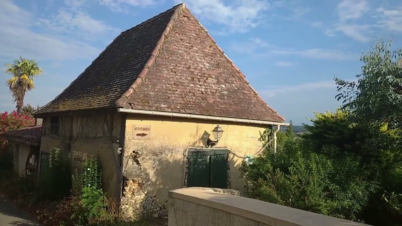 Pimbo, la plus ancienne bastide des Landes (1280) & la Collégiale Saint Barthélémy (XIIème siècle)