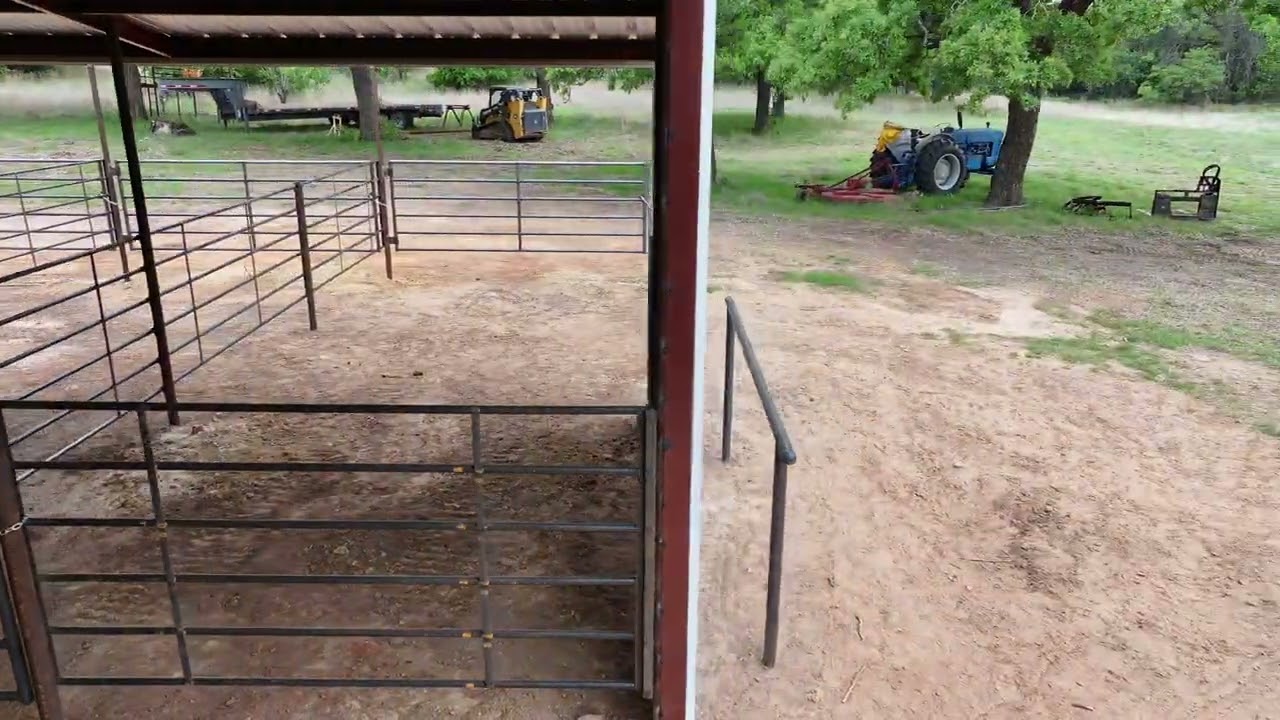 Custom Horse-barn in Cross Plains Texas