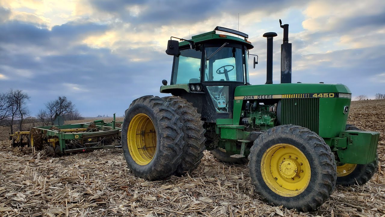 Discing! - John Deere 4450 and 220