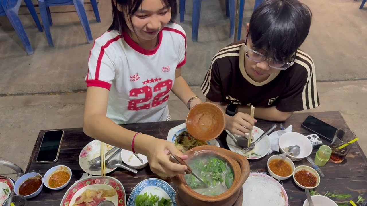 พากินนตี๋เจริญ